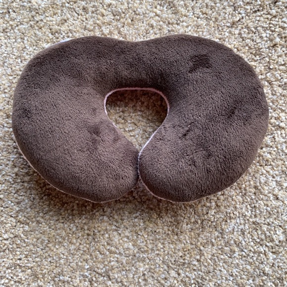 Baberoo Neck Saver for Infants reversible with brown & light pink colors, soft - Picture 2 of 7